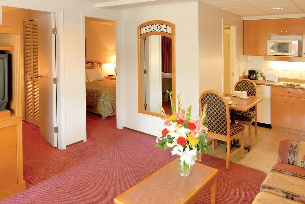 Grouse Inn North Vancouver 3*,