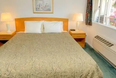 Grouse Inn North Vancouver 3*,  Canada