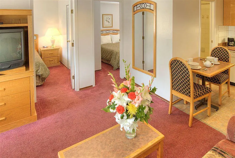 Grouse Inn North Vancouver Motel
