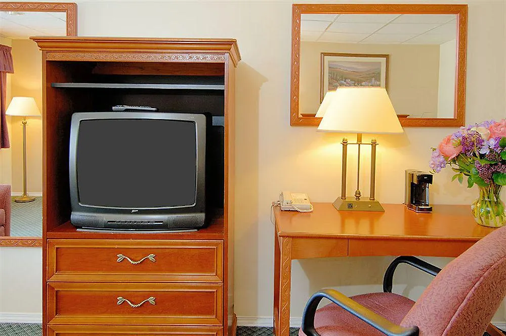 Grouse Inn North Vancouver Motel